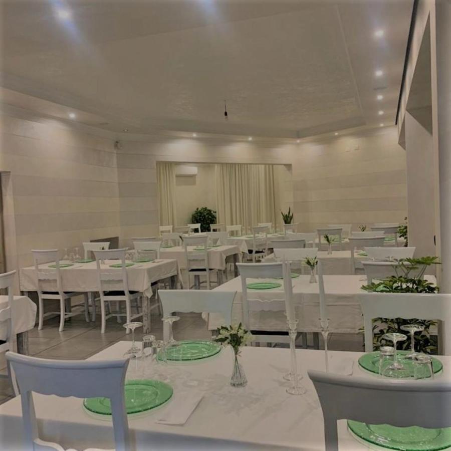 Hotel Lorena Toscolano Maderno Exterior photo
