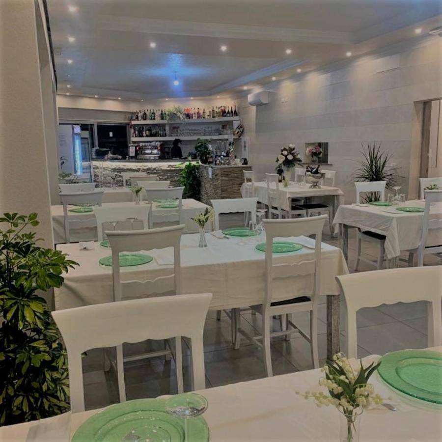 Hotel Lorena Toscolano Maderno Exterior photo